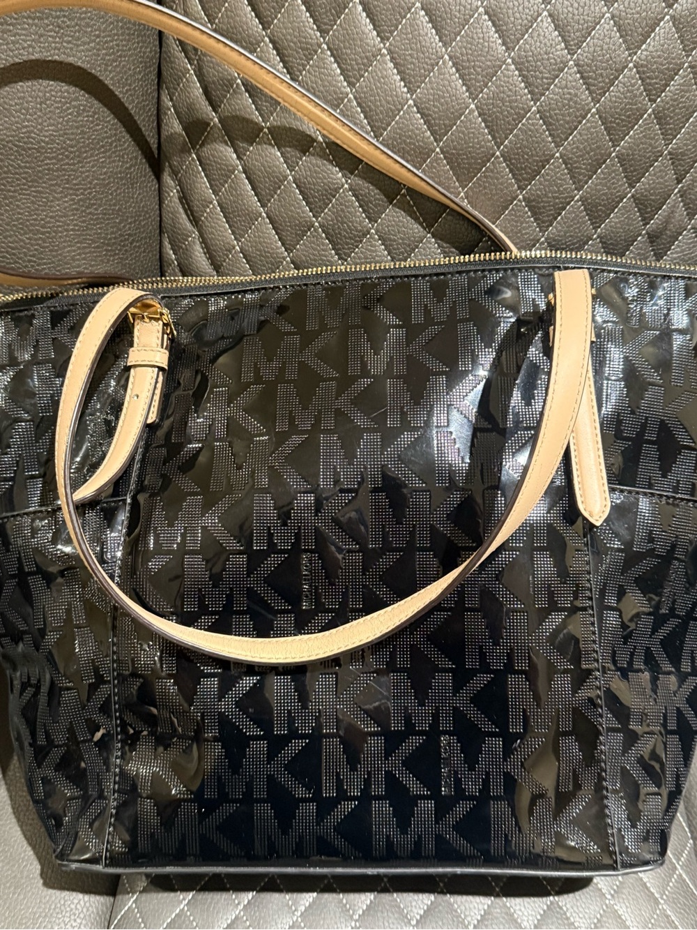 Michael Kors Black Patent Logo Tote with Natural Leather Handles - Picture 2 of 3